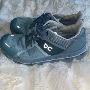 On cloud Cloudace running tennis shoes in blue